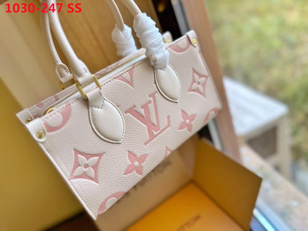 LOUIS VUITTON ONTHEGO EAST WEST BAG PINK 25CM - Image 3