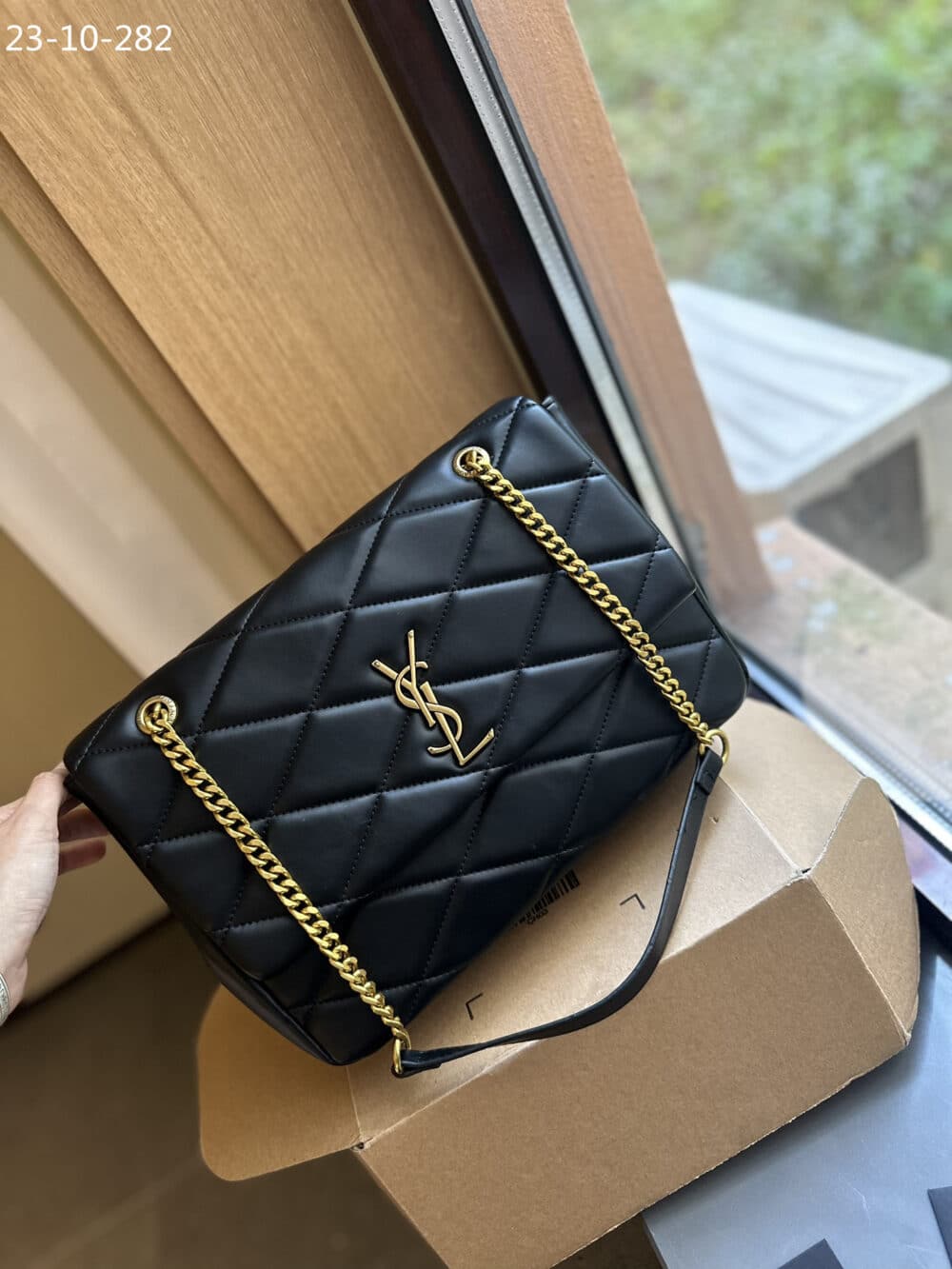 SAINT LAURENT PUFFER BAG BLACK 33CM - Image 3