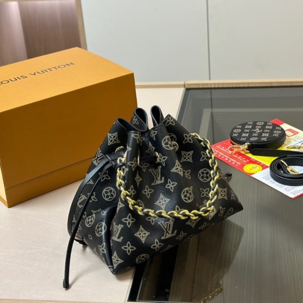 Alternative view of LOUIS VUITTON BELLA MAHINA MONOGRAM BLACK 22CM M23392