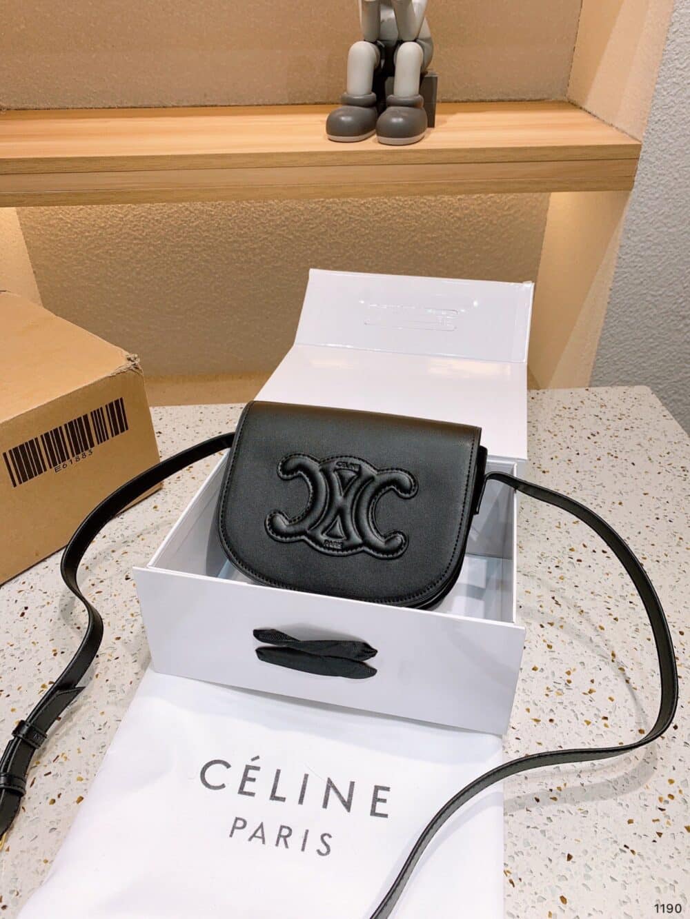 Alternative view of CELINE FOLCO CUIR TRIOMPHE IN SMOOTH CALFSKIN BLACK 18CM 198263DU3 38NO
