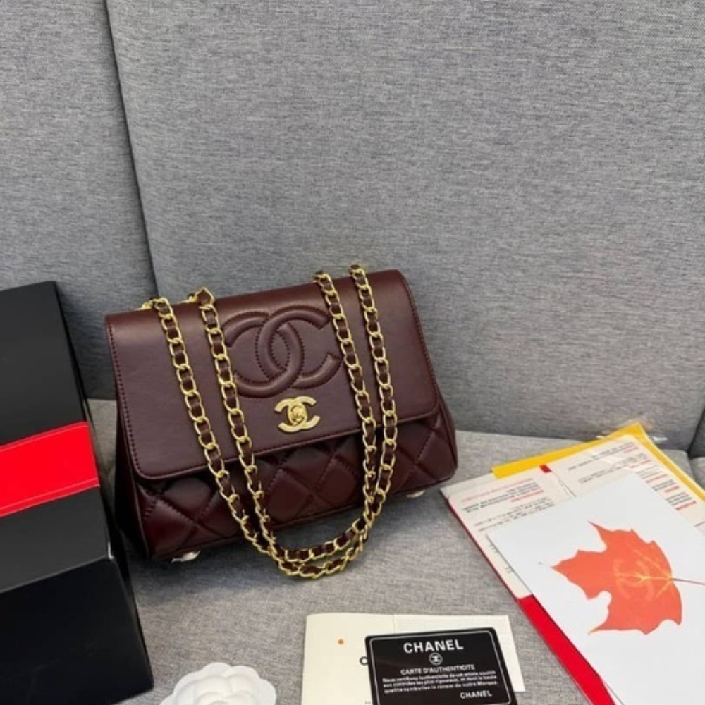 Alternative view of CHANEL VINTAGE FLAP BAG BURGUNDY 22CM