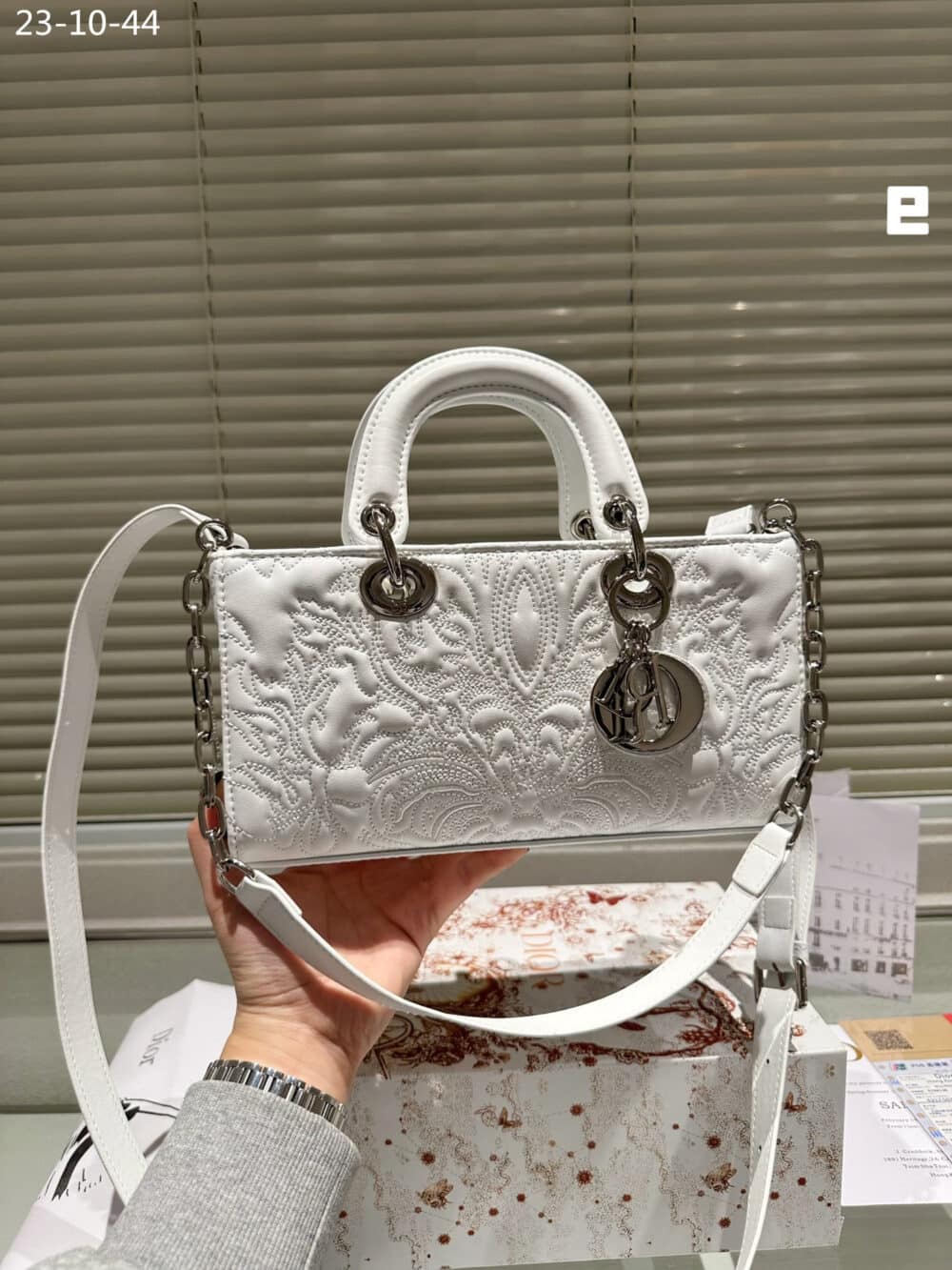 Alternative view of DIOR MEDIUM LADY D JOY BAG WHITE 26CM