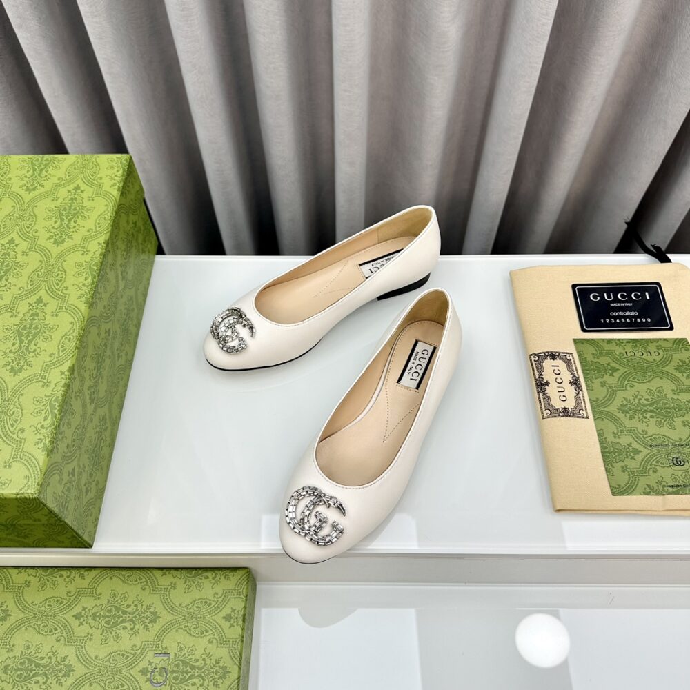 GUCCI CRYSTAL GG WOMEN'S BALLET FLAT WHITE - Image 4