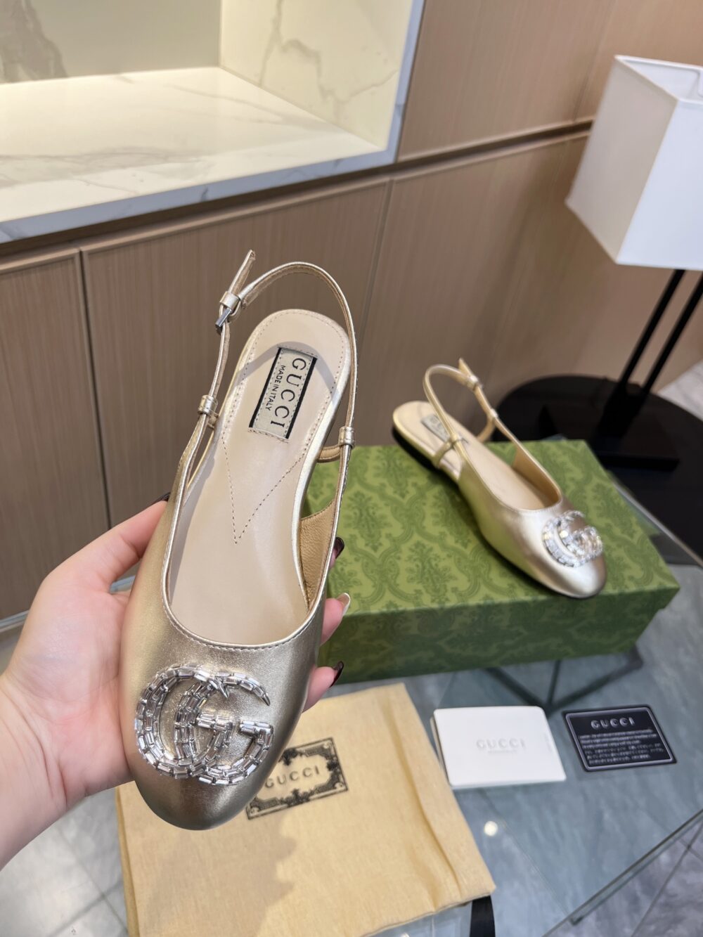 GUCCI GG CRYSTAL SLINGBACK SILVER - Image 4