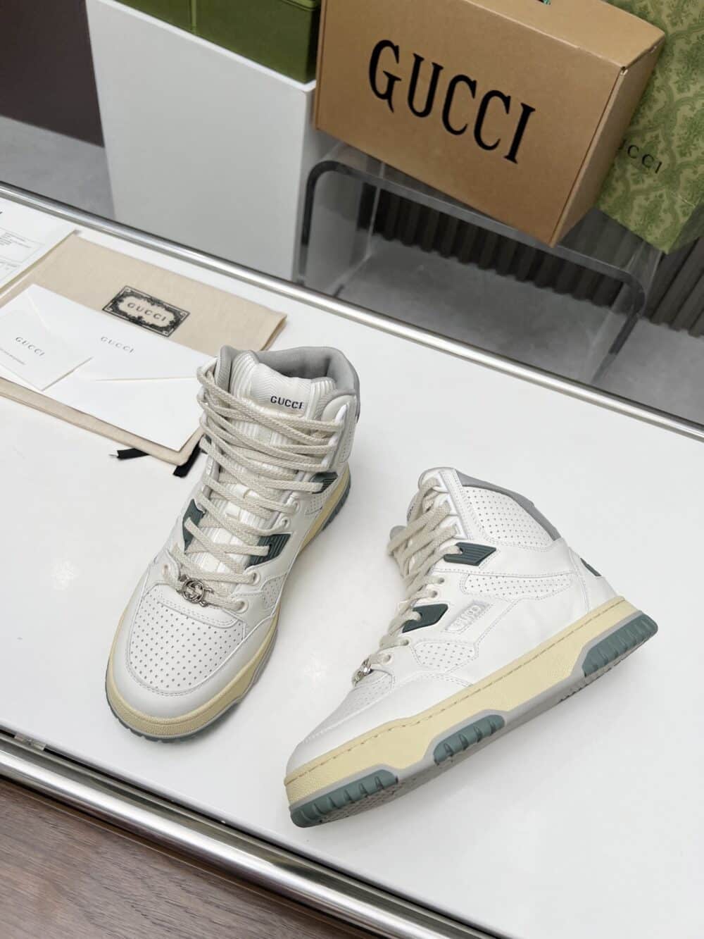 GUCCI WOMEN'S HIGH TOP DISTRESSED EFFECT SNEAKER WHITE 765437 AACV6 9161 - Image 7