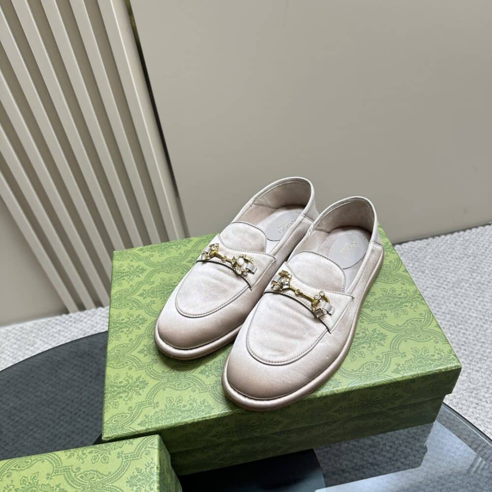 GUCCI WOMEN'S HORSEBIT LOAFER WITH CRYSTALS BEIGE - Image 7