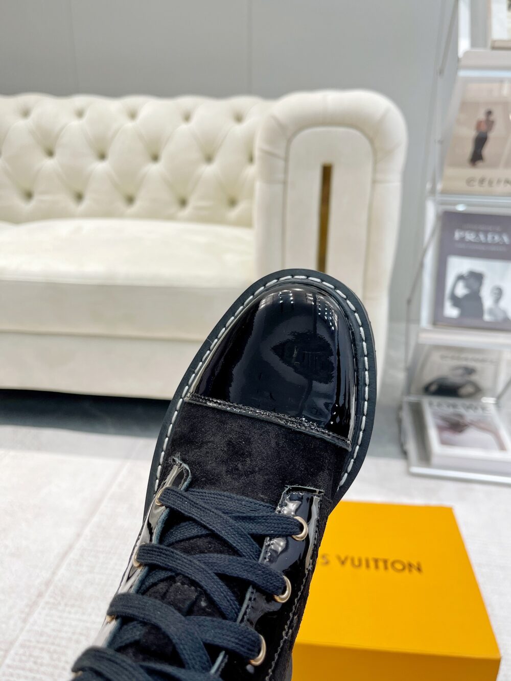 LOUIS VUITTON TERRITORY FLAT RANGER BLACK - Image 4