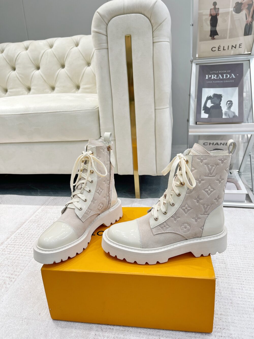 LOUIS VUITTON TERRITORY FLAT RANGER WHITE - Image 8