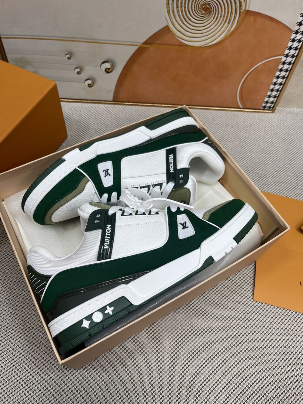 LOUIS VUITTON LV TRAINER SNEAKER GREEN - Image 4