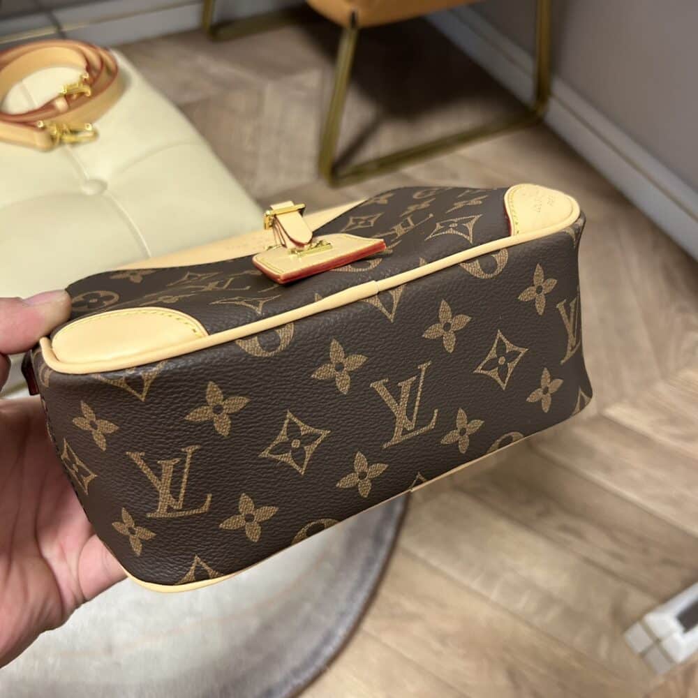 LOUIS VUITTON DEAUVILLE MONOGRAM BAG BROWN 19CM M45528 - Image 4