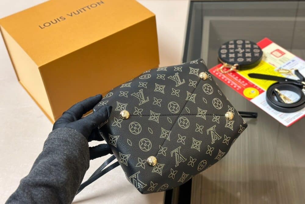 LOUIS VUITTON BELLA MONOGRAM CANVAS BLACK 23CM M23392 - Image 8