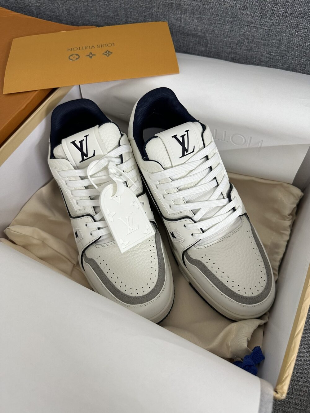 LOUIS VUITTON TRAINER 54 SIGNATURE BLACK - Image 6