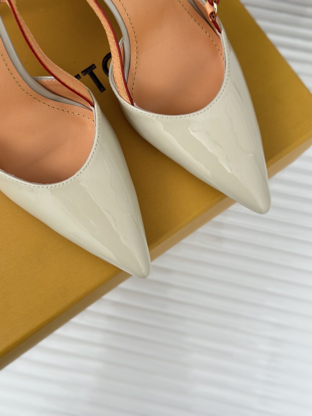 LOUIS VUITTON BLOSSOM SLINGBACK PUMP BEIGE 1AC8E0 - Image 4