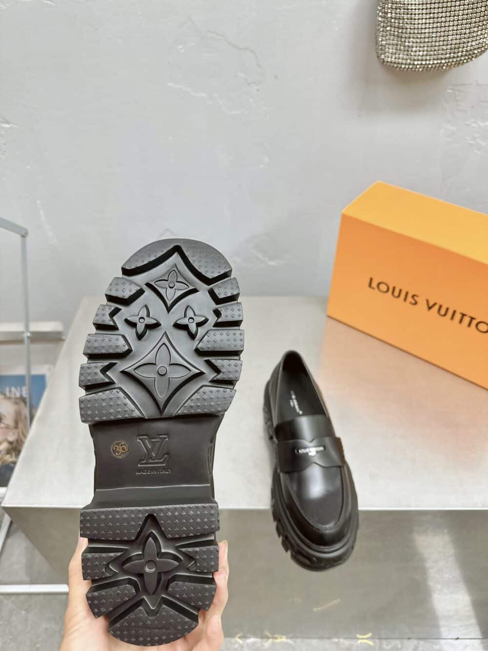 LOUIS VUITTON LV RECORD LOAFER BLACK 1AC9I9 - Image 3