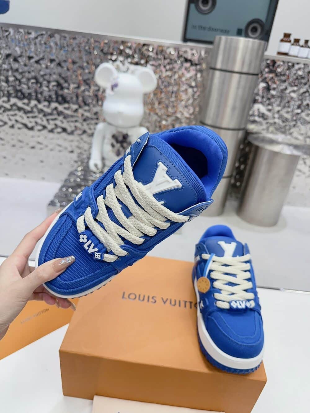 LOUIS VUITTON LV TRAINER MAXI SNEAKER BLUE 1ABM2L - Image 4