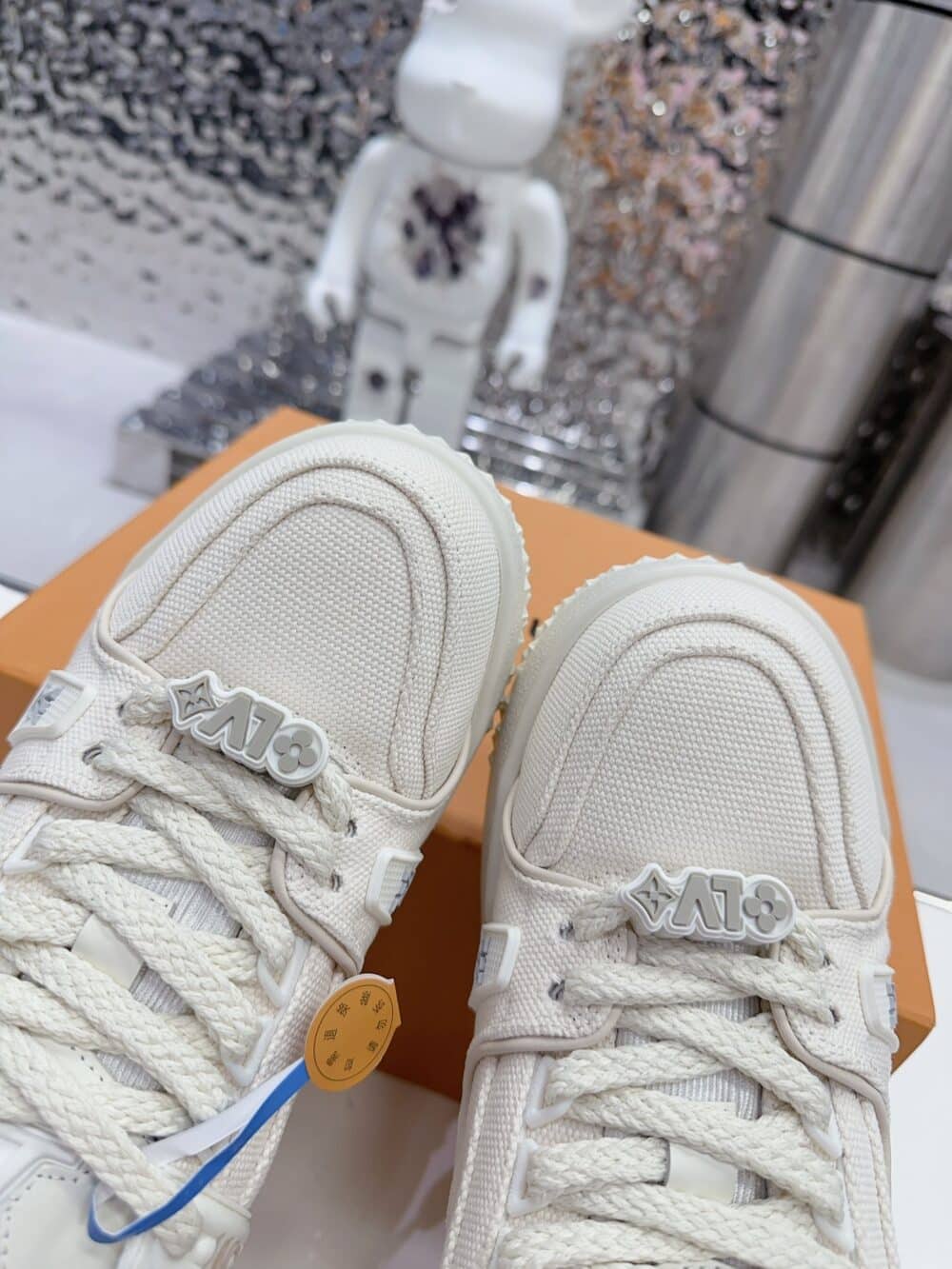 LOUIS VUITTON LV TRAINER MAXI SNEAKER WHITE - Image 6