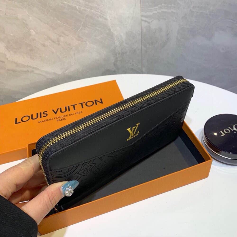 LOUIS VUITTON MONOGRAM CLUTCH BLACK 19CM - Image 7