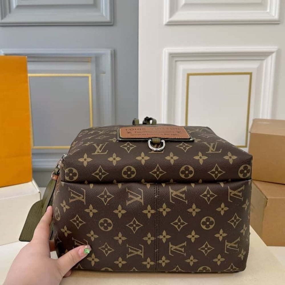 LOUIS VUITTON DISCOVERY BACKPACK SAFARI MONOGRAM BROWN 37CM - Image 4