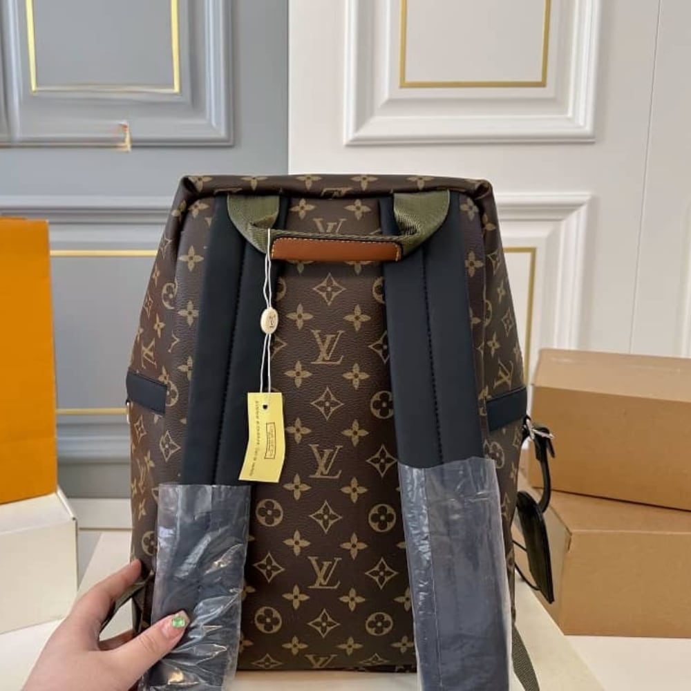 LOUIS VUITTON DISCOVERY BACKPACK SAFARI MONOGRAM BROWN 37CM - Image 3