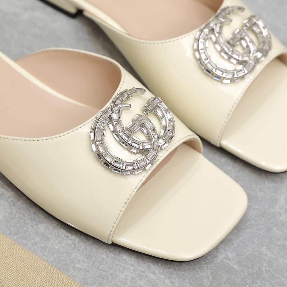 GUCCI GG CRYSTAL SLIPPERS WHITE - Image 4