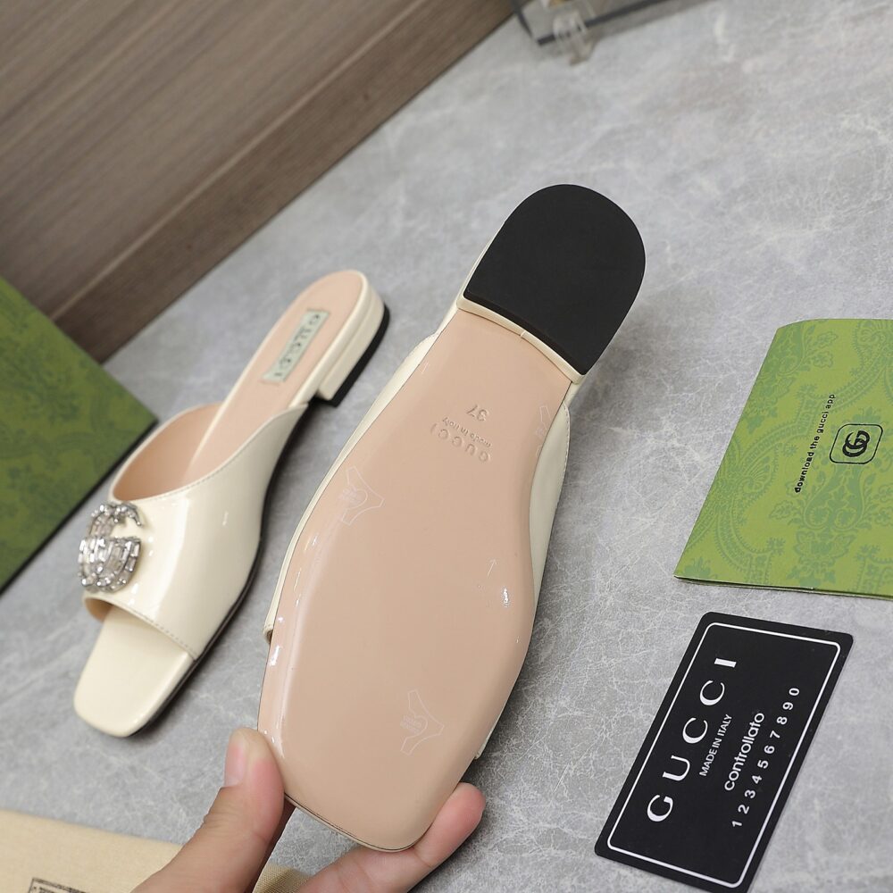 GUCCI GG CRYSTAL SLIPPERS WHITE - Image 7
