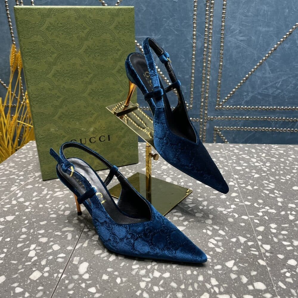 GUCCI WOMEN'S PLATFORM PUMP BLUE VELVET - Image 7