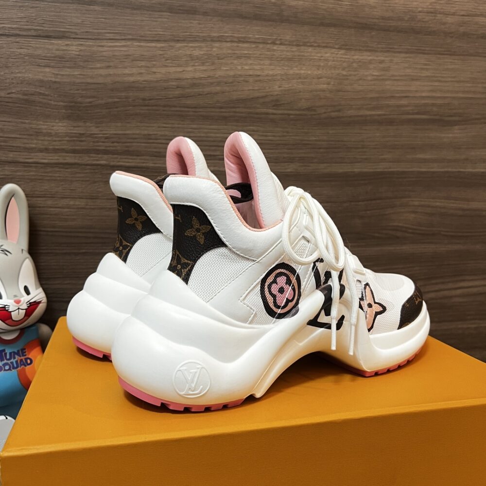 LOUIS VUITTON LV MONOGRAM CHUNKY SNEAKERS WHITE - Image 4