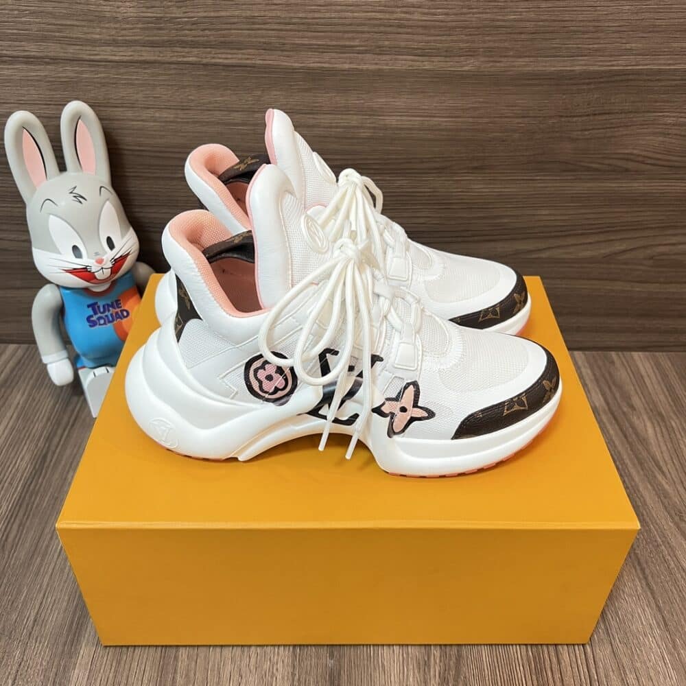 LOUIS VUITTON LV MONOGRAM CHUNKY SNEAKERS WHITE - Image 5