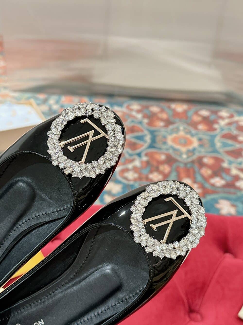 LOUIS VUITTON CRYSTAL LV BALLET FLATS BLACK - Image 3