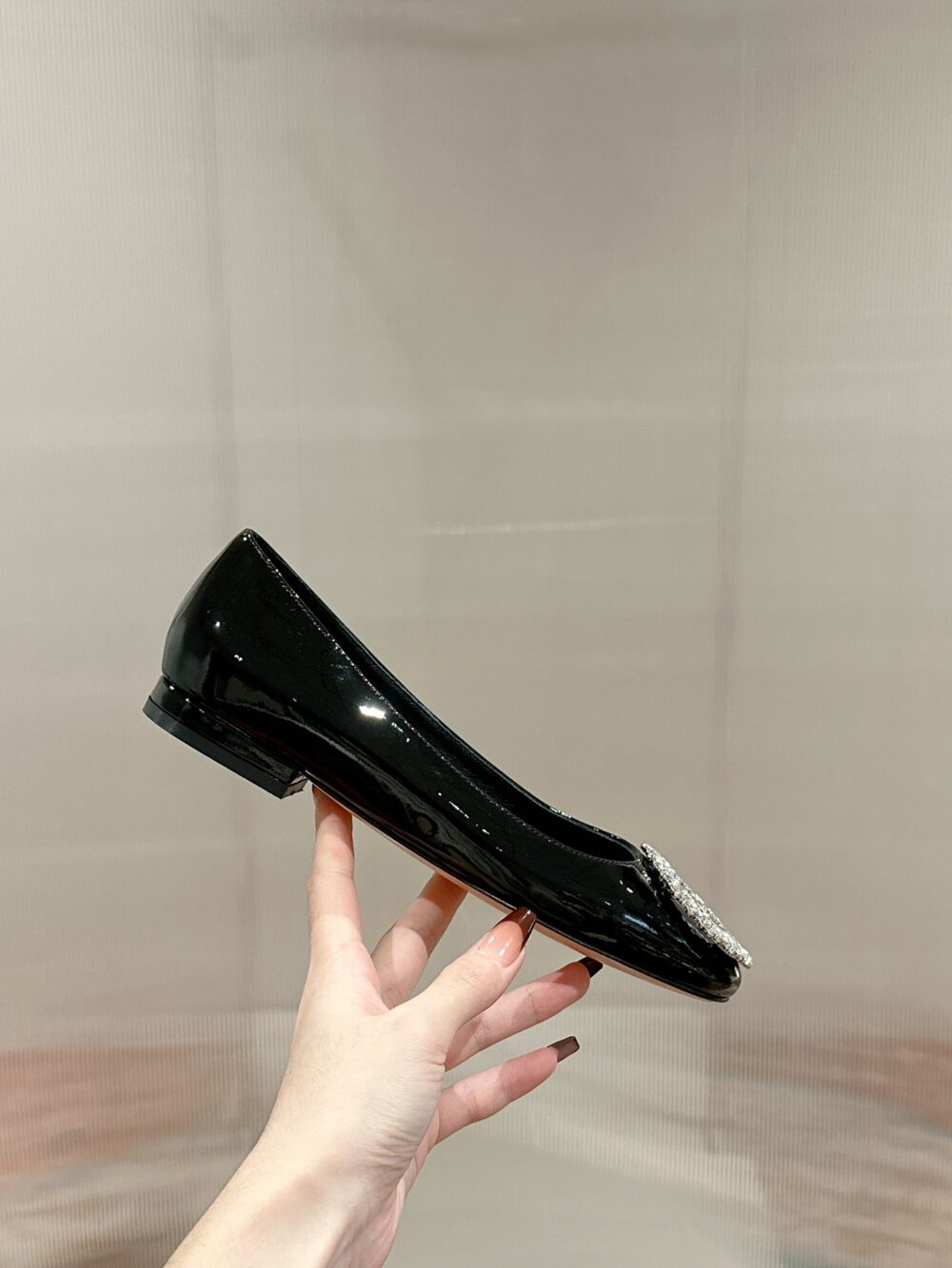 LOUIS VUITTON CRYSTAL LV BALLET FLATS BLACK - Image 6