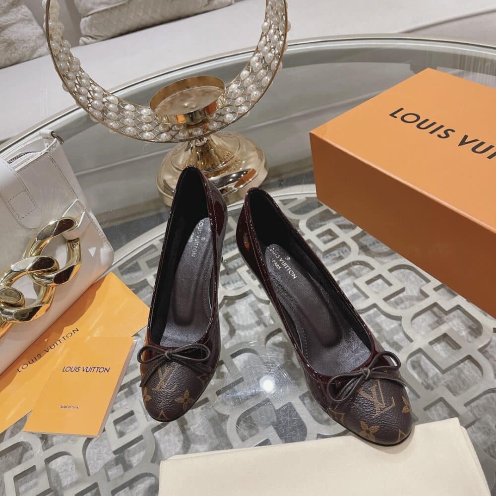 LOUIS VUITTON BLOSSOM PUMP RED - Image 6