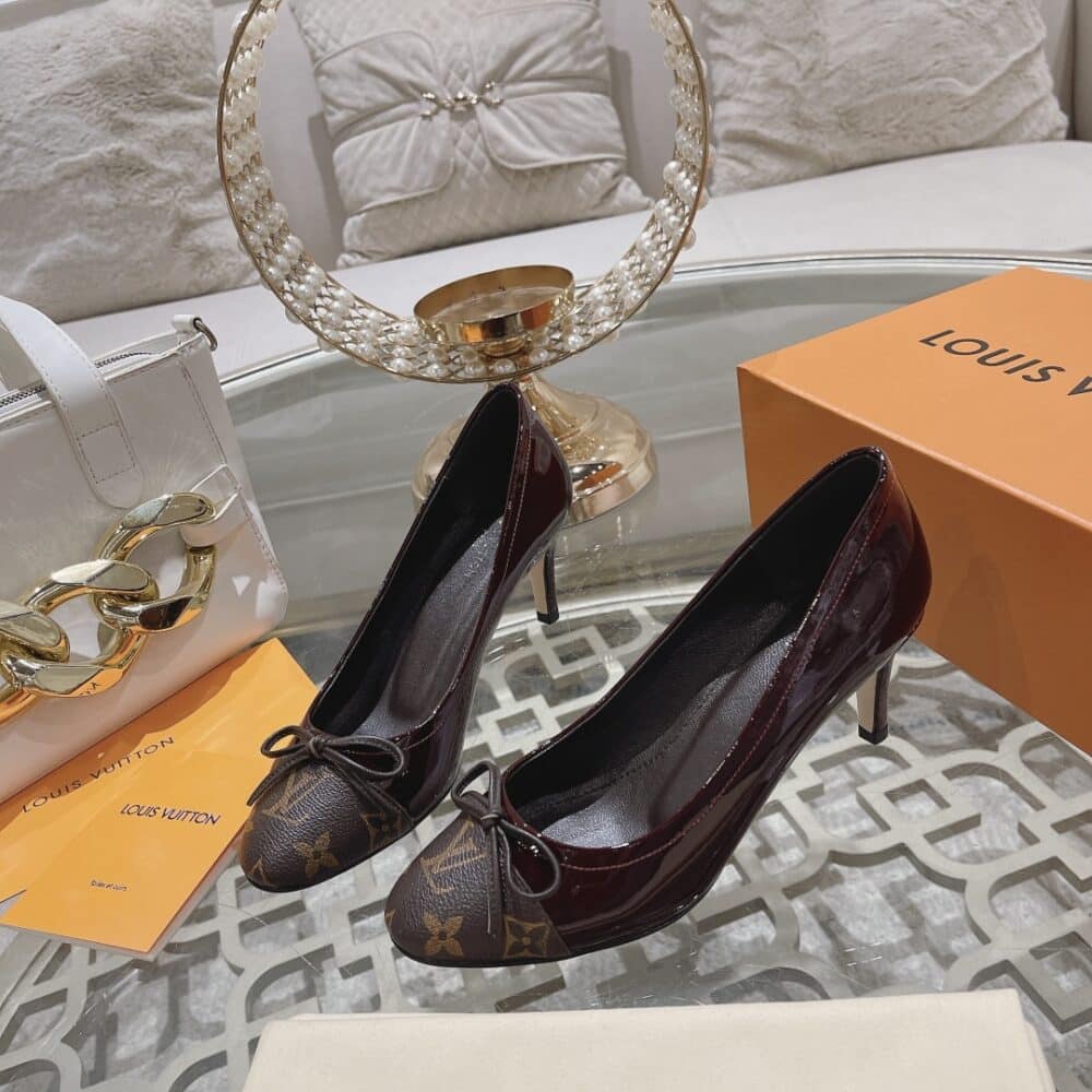 LOUIS VUITTON BLOSSOM PUMP RED - Image 10