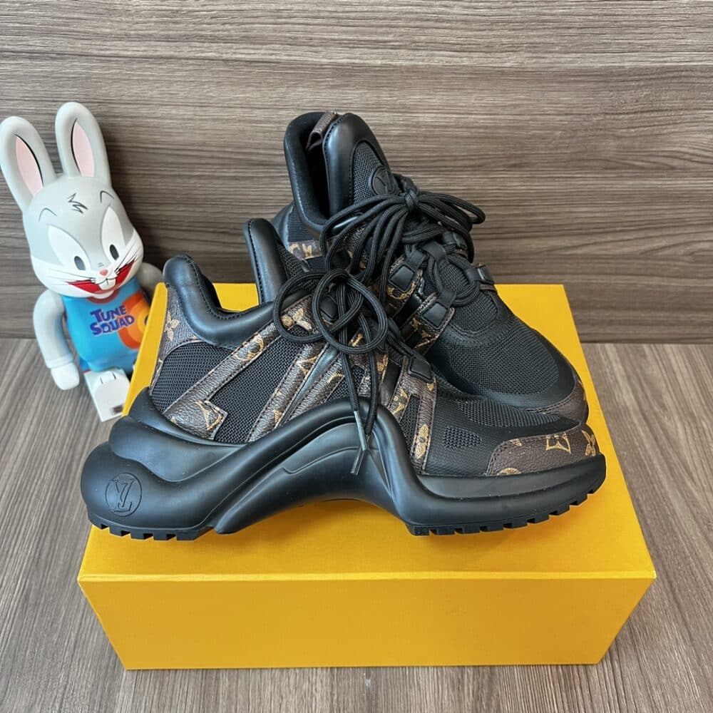 LOUIS VUITTON ARCHLIGHT SNEAKER BLACK 1A43LB - Image 4