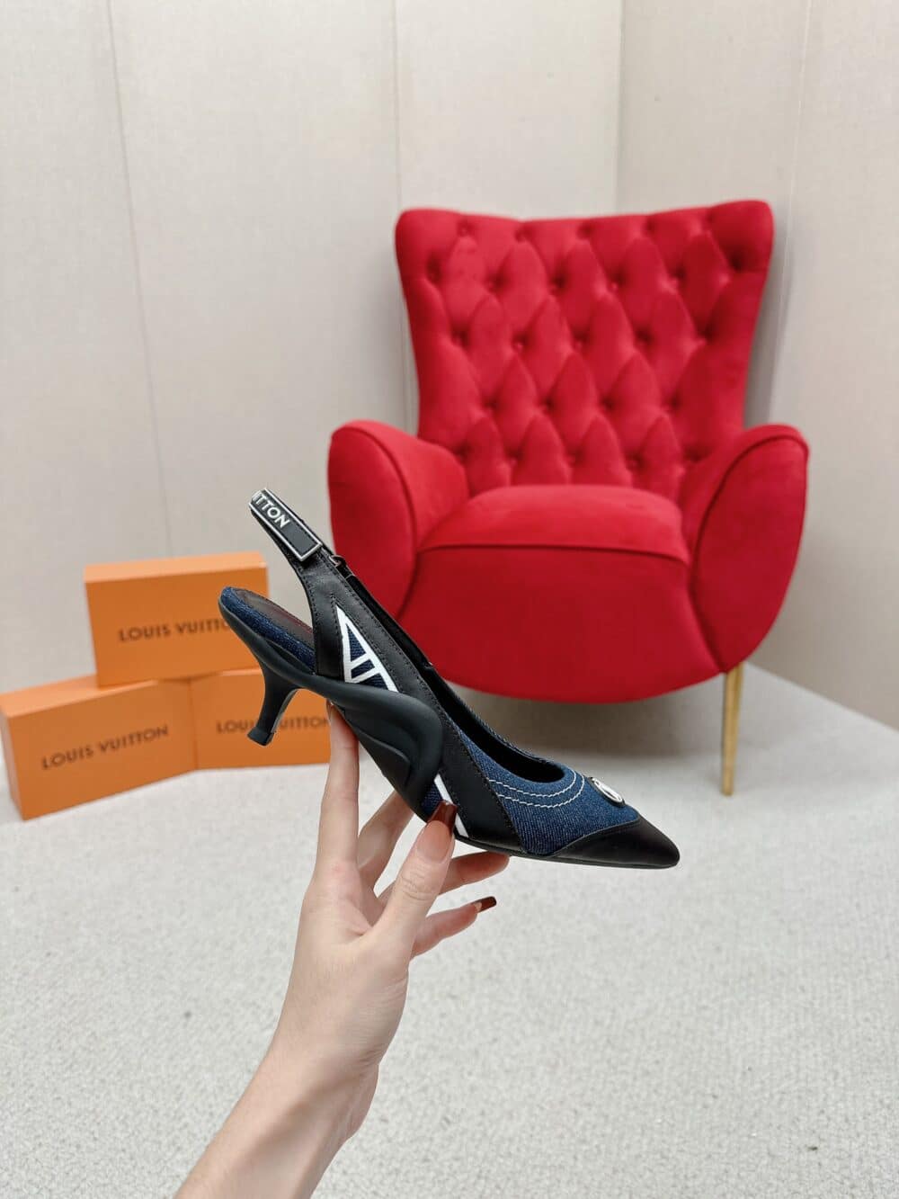 LOUIS VUITTON ARCHLIGHT SLINGBACK PUMP BLACK AND DENIM BLUE 1AABOB - Image 3