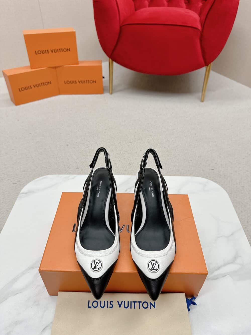 LOUIS VUITTON ARCHLIGHT SLINGBACK PUMP BLACK AND WHITE - Image 7