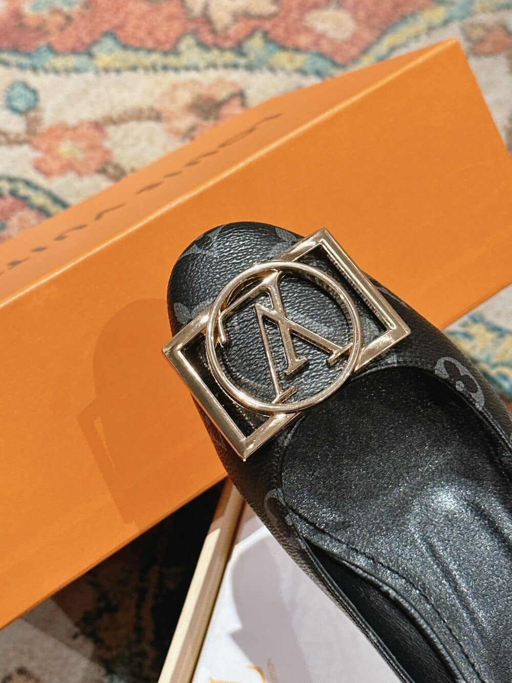 LOUIS VUITTON MADELEINE PUMPS MONOGRAM BLACK - Image 3