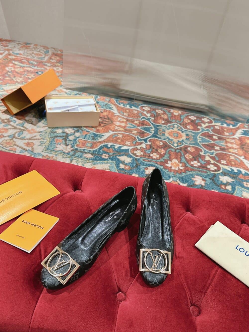 LOUIS VUITTON MADELEINE PUMPS MONOGRAM BLACK - Image 9