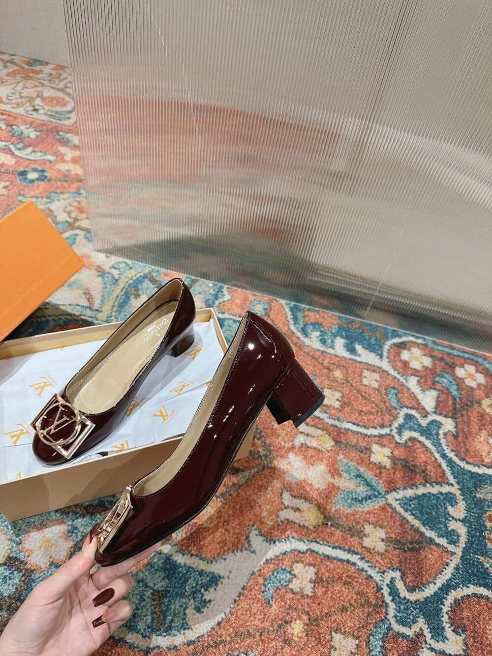 LOUIS VUITTON MADELEINE PUMPS BROWN - Image 4