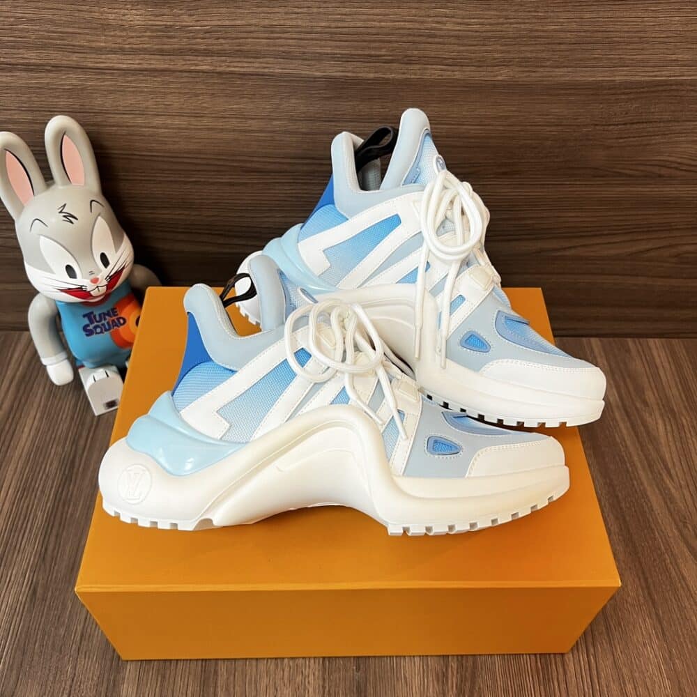 LOUIS VUITTON ARCHLIGHT SNEAKER GRADIENT BLUE 1A9RV7 - Image 4