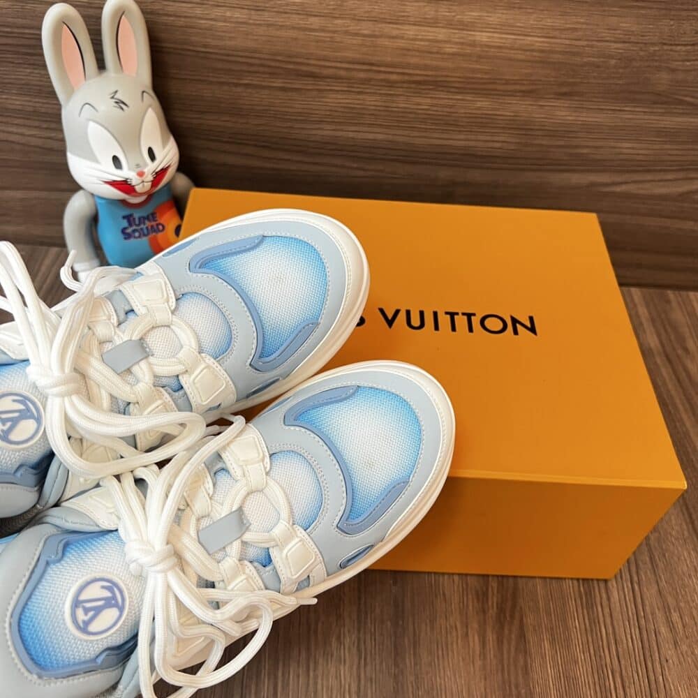 LOUIS VUITTON ARCHLIGHT SNEAKER GRADIENT BLUE 1A9RV7 - Image 5