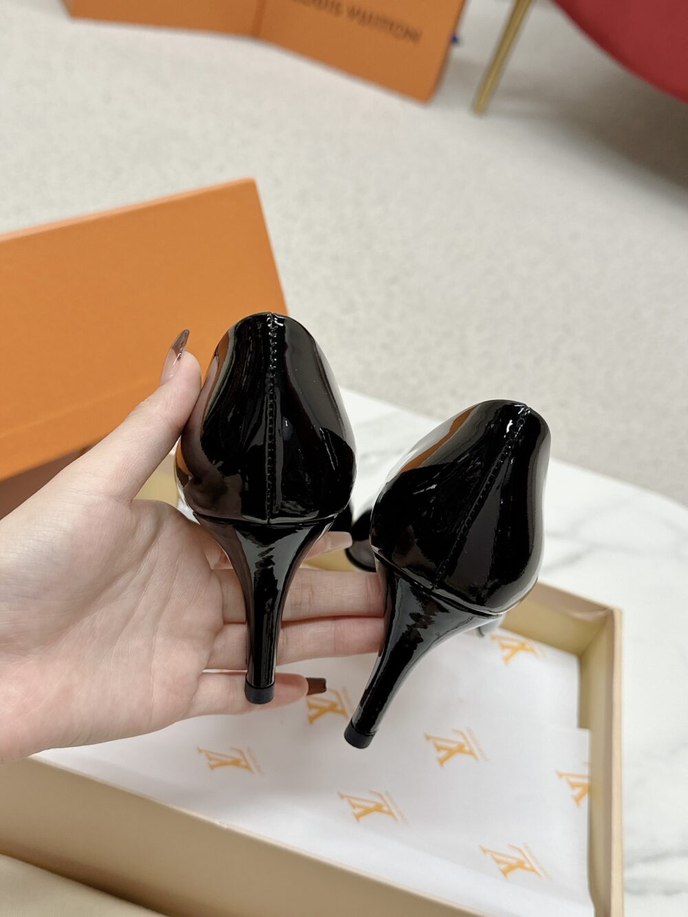 LOUIS VUITTON FIANCEE PUMPS BLACK - Image 5