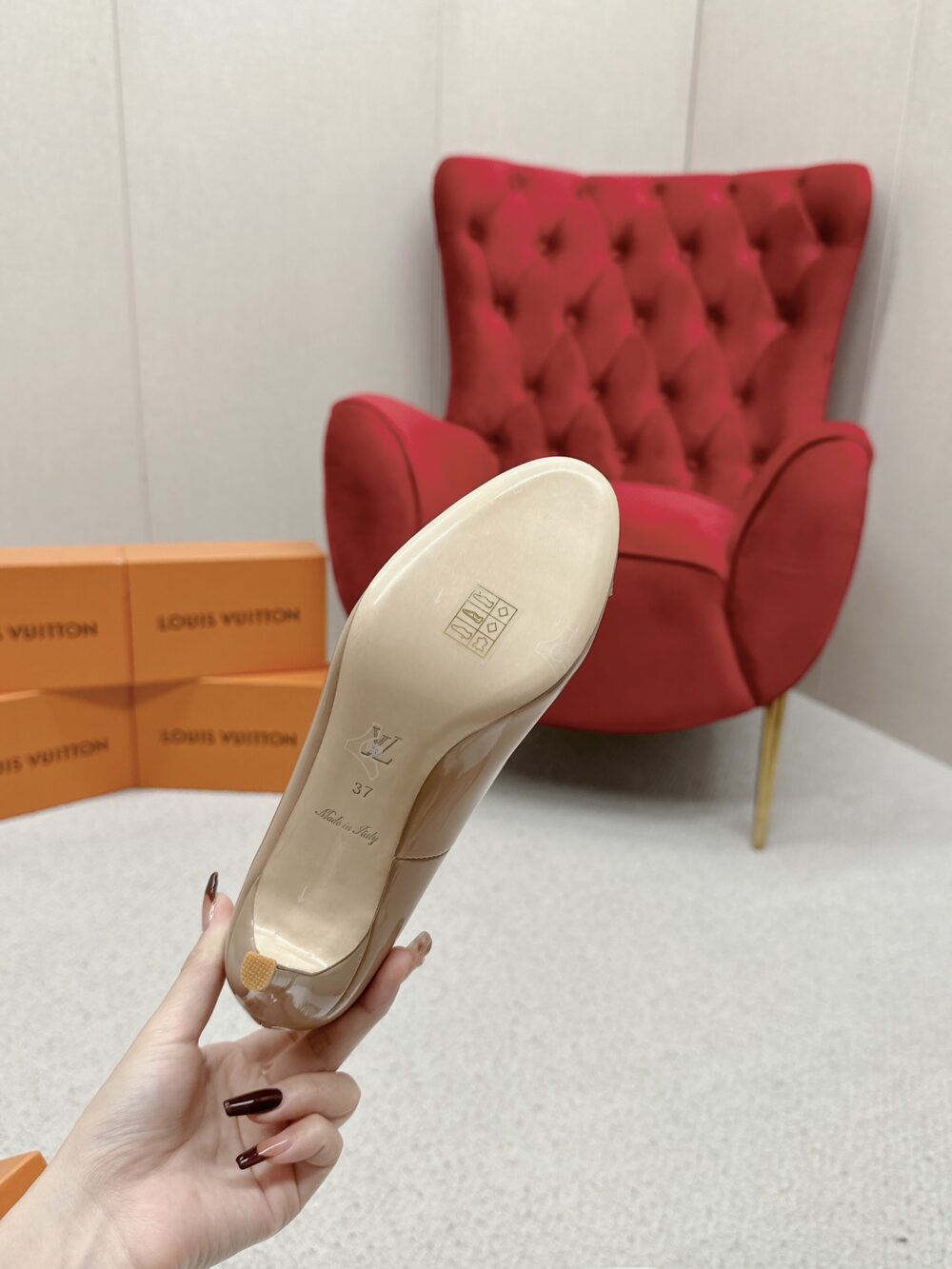 LOUIS VUITTON FIANCEE PUMPS BEIGE - Image 7