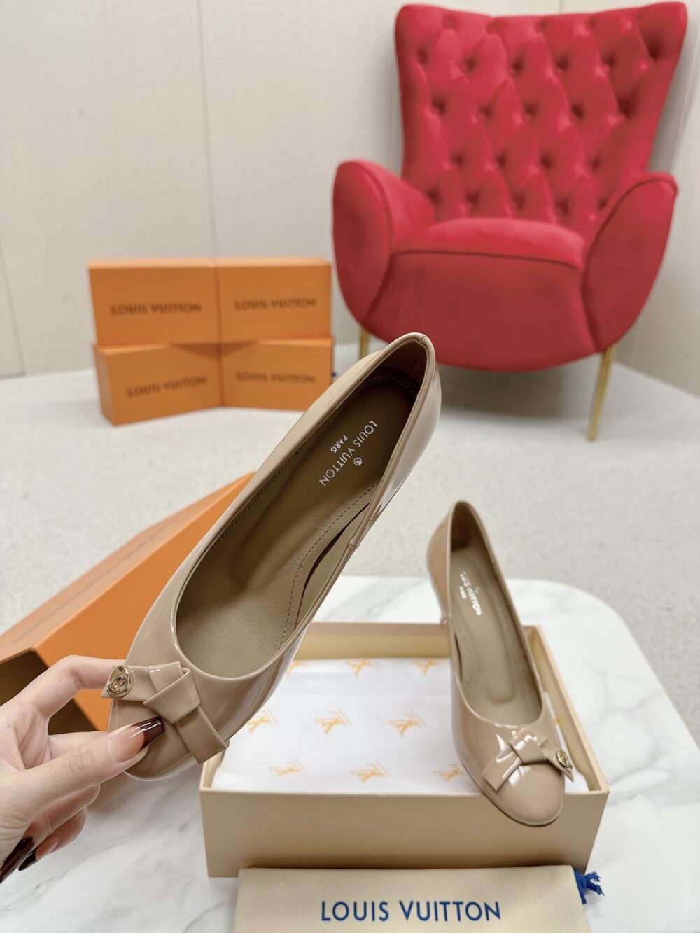 LOUIS VUITTON FIANCEE PUMPS BEIGE - Image 3