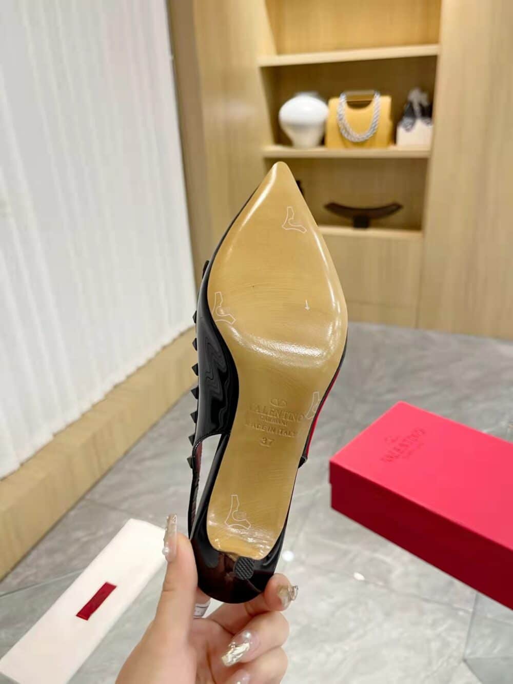 VALENTINO ROCKSTUD BOW SLINGBACK PUMP IN PATENT LEATHER WITH MATCHING STUDS BLACK  4W2S0IB8IXH 0NO - Image 4