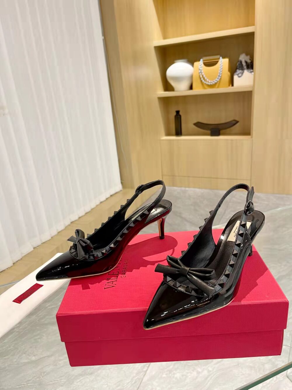 VALENTINO ROCKSTUD BOW SLINGBACK PUMP IN PATENT LEATHER WITH MATCHING STUDS BLACK  4W2S0IB8IXH 0NO - Image 7