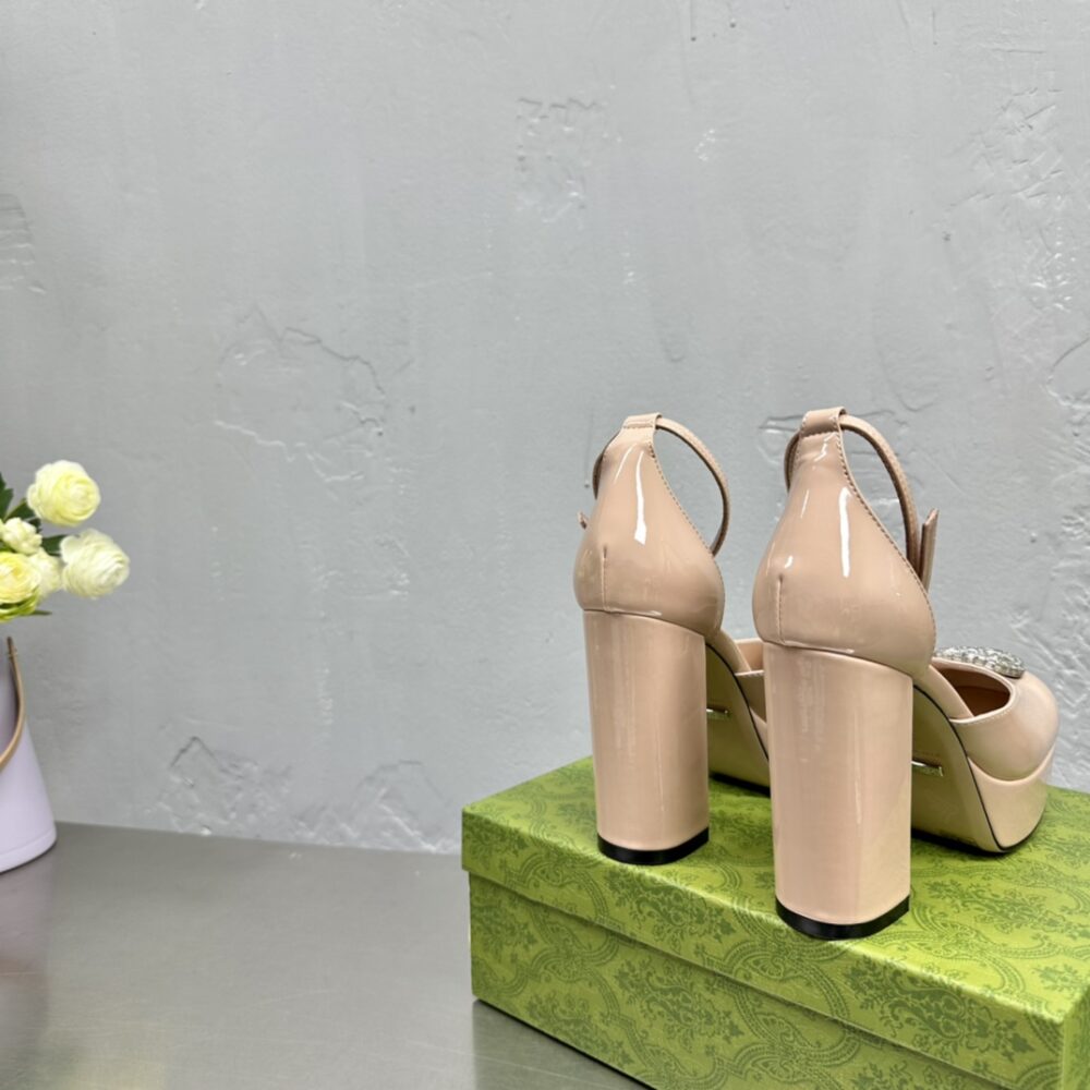 GUCCI WOMEN'S PLATFORM PUMP WITH DOUBLE G BEIGE - Image 7