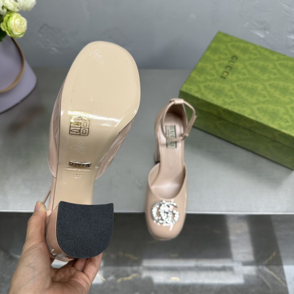 GUCCI WOMEN'S PLATFORM PUMP WITH DOUBLE G BEIGE - Image 6