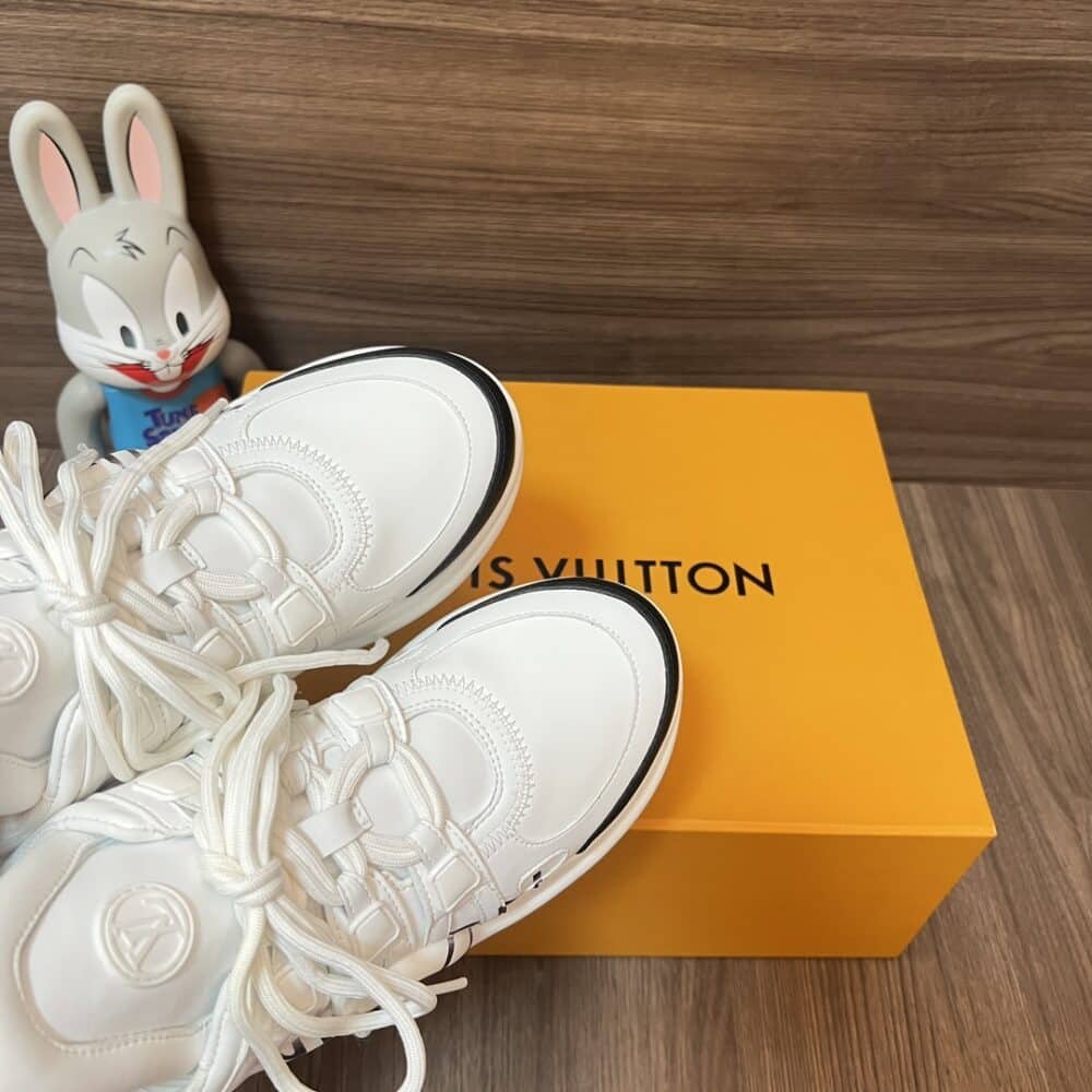 LOUIS VUITTON ARCHLIGHT SNEAKER WHITE - Image 4