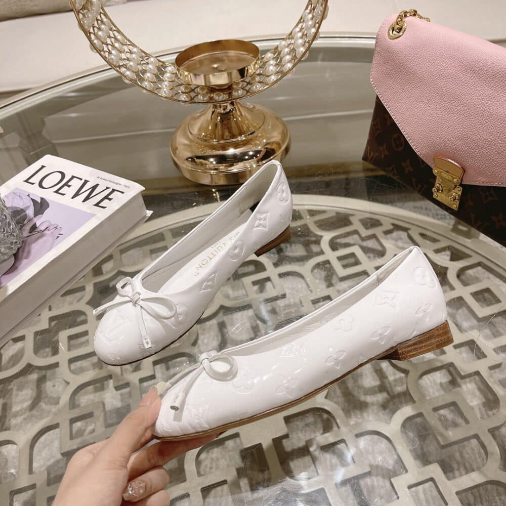 LOUIS VUITTON NINA FLAT BALLERINA WHITE - Image 6