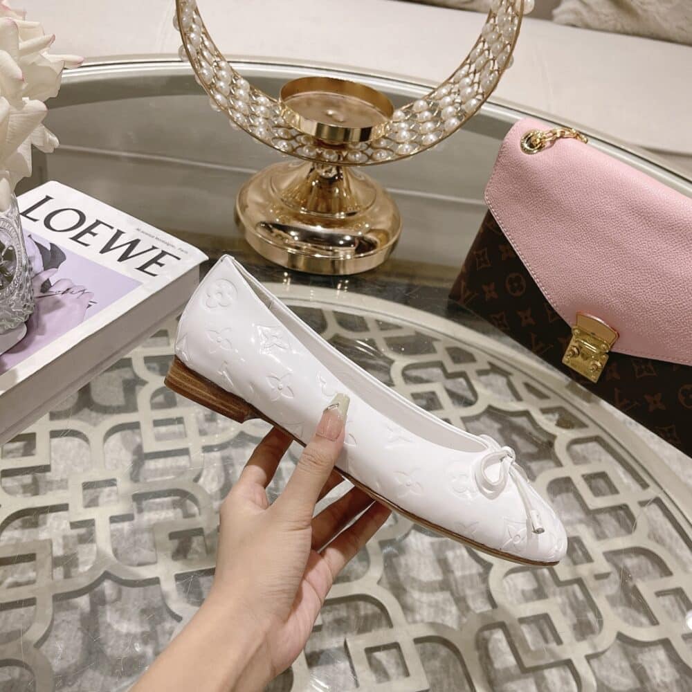 LOUIS VUITTON NINA FLAT BALLERINA WHITE - Image 5